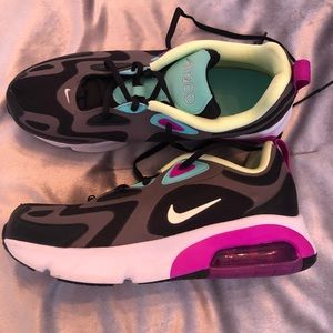 🚫SOLD🚫 Nike air max 200 sneakers size 7Y